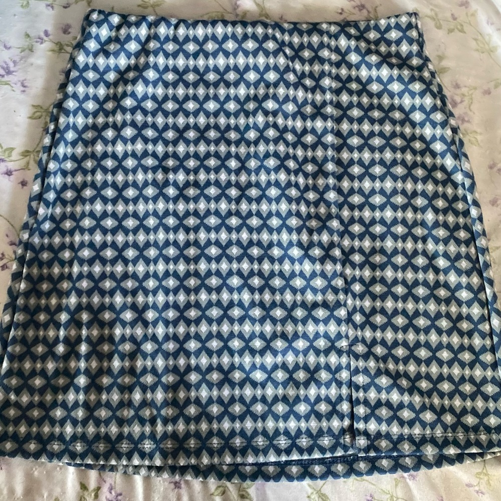 BNWT hippie rose geo print mini skirt